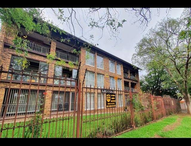 2 BEDROOM APARTMENT FOR SALE IN NEW REDRUTH